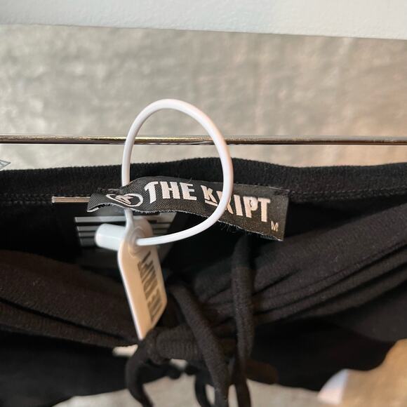 The Kript Women’s‎ Asymmetrical Black Cut Out Tube Top Size Medium New - Picture 9 of 9